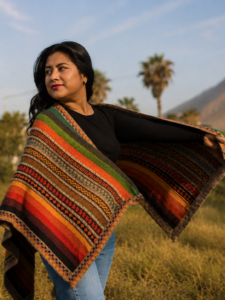 Capa para Mujer Hover Image